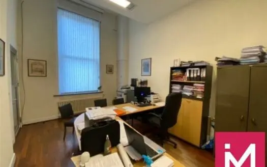 Bureau à louer  33 m², 450 €