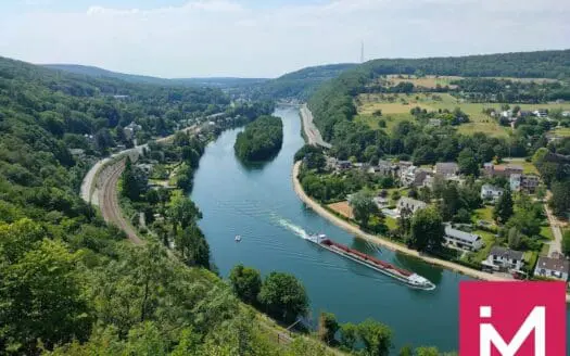 Commerce à vendre  665 m², 2000000 €