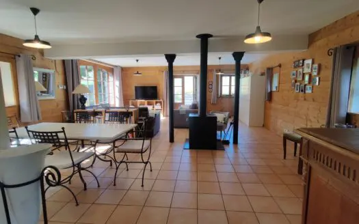 Maison à louer  3 chambres, 1250 €