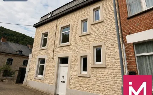 Maison à vendre  3 chambres 127 m², 225000 €