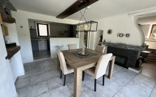 Maison à vendre  4 chambres 210 m², 449000 €