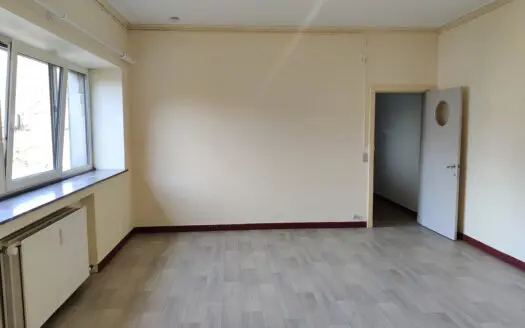Appartement à louer  1 chambre 105 m², 600 €