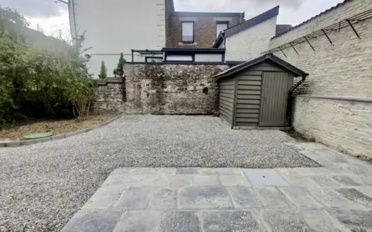 Maison à louer  3 chambres 189 m², 1250 €