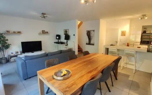 Maison à louer  4 chambres, 1550 €
